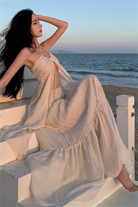 Seaside Vacation Two-Piece Dress Set – Backless Cami Top & Pleated Maxi Skirt