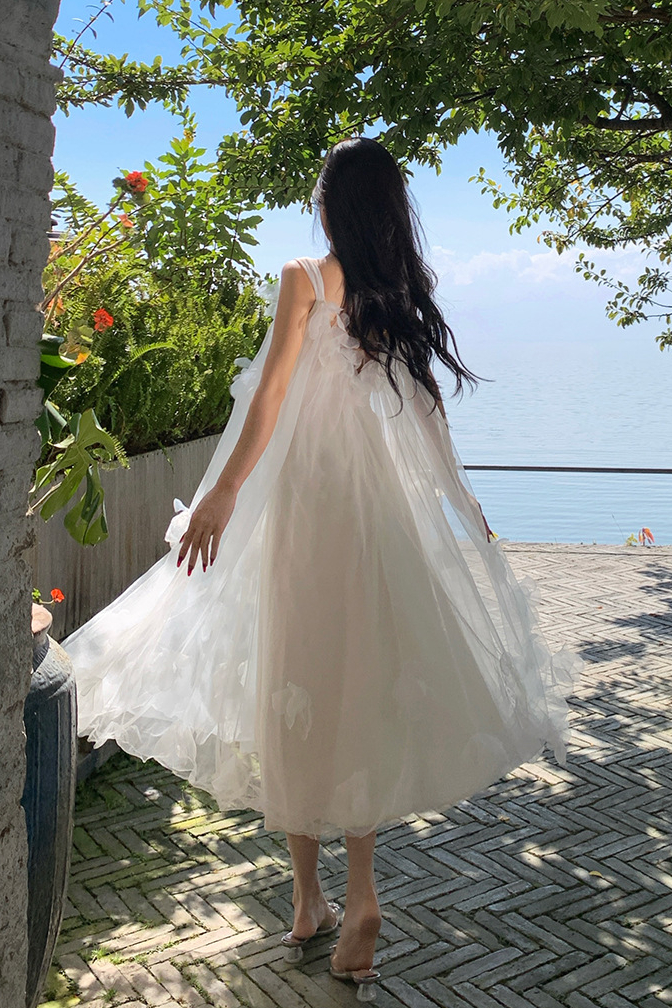 Boho Bride Spaghetti Strap Wedding Dress – Fairy Tulle Engagement & Photoshoot Gown