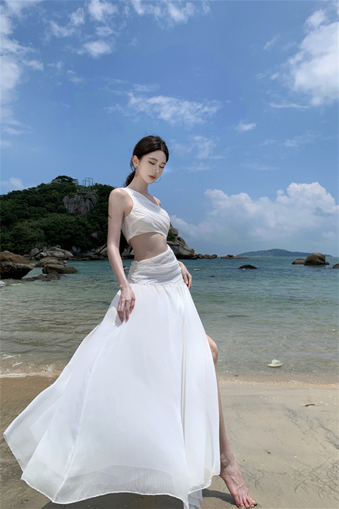 White One-Shoulder Cutout Maxi Dress – Elegant Vacation Gown with High-Waist Design
