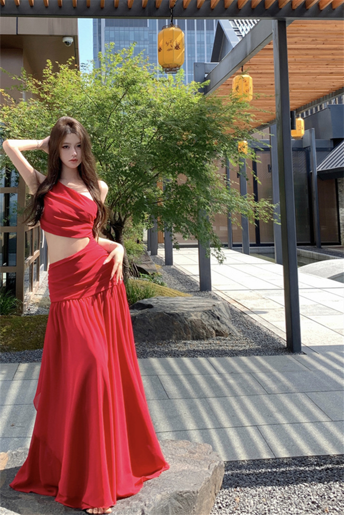 White One-Shoulder Cutout Maxi Dress – Elegant Vacation Gown with High-Waist Design