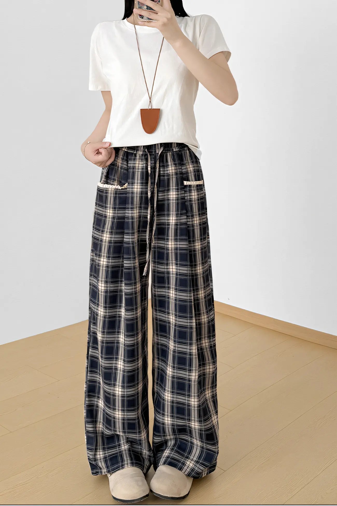 Women’s Navy Plaid Wide-Leg Pants – High-Waist Straight-Leg Trousers with Lace Trim (Autumn 2025)