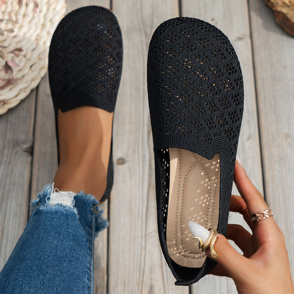 Women’s Plus-Size Slip-On Knit Loafers – Breathable Hollow Flats