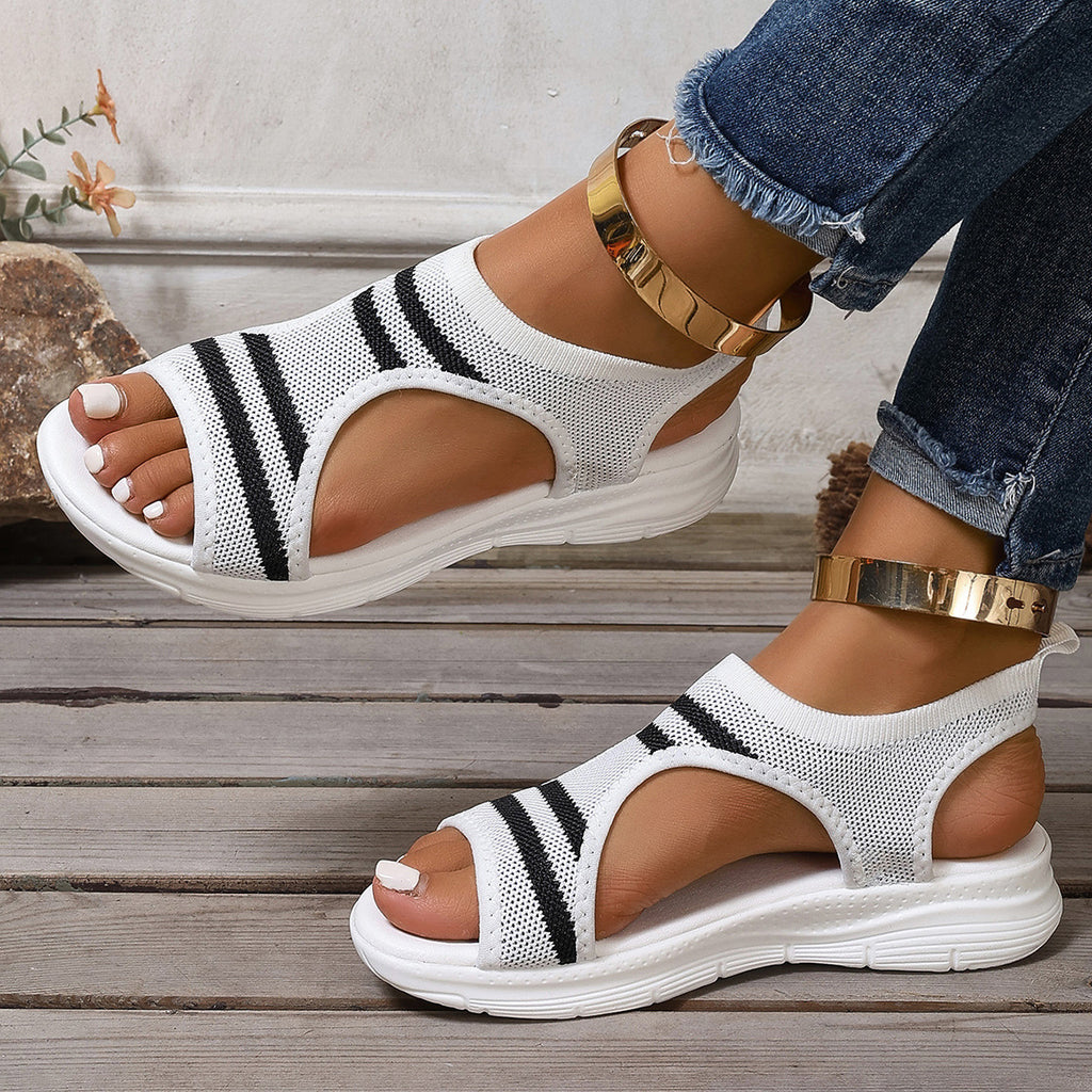 Women’s Plus-Size Sport Sandals – Flat Breathable PU Beach Sandals