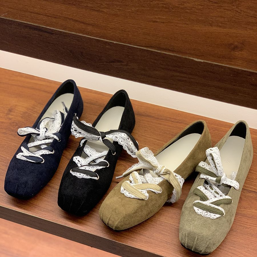 Women’s Square-Toe Mary Jane Flats – Vintage Inspired with Hidden Lift